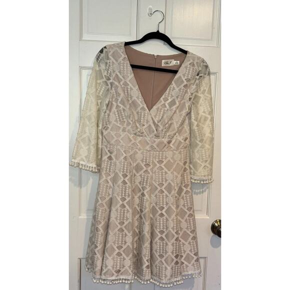 Eliza J Ivory Embroidered Lace Illusion Pom Pom Fit Flare Dress Size 6 - Picture 1 of 9